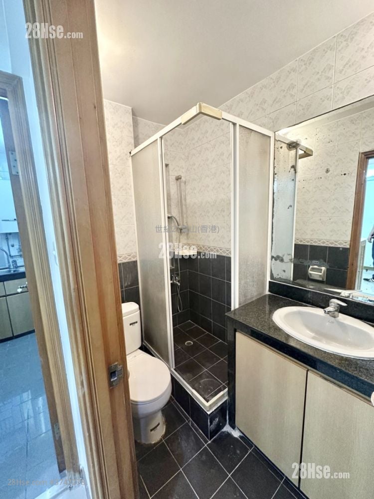 Tin Ma Court Sell 2 Bedrooms , 1 Bathroom 415 ft²