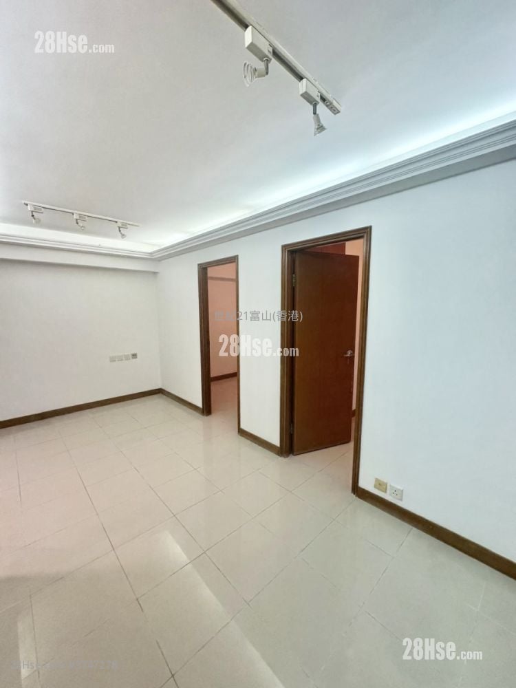 Tin Ma Court Sell 2 Bedrooms , 1 Bathroom 415 ft²