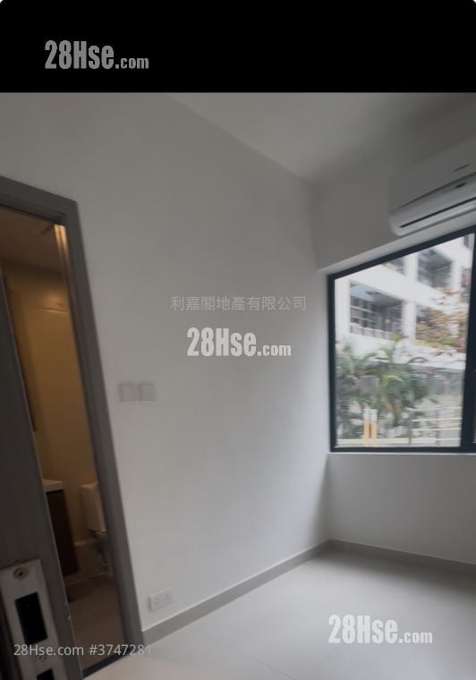 Bo Fung Gardens Sell 3 Bedrooms , 2 Bathrooms 632 ft²