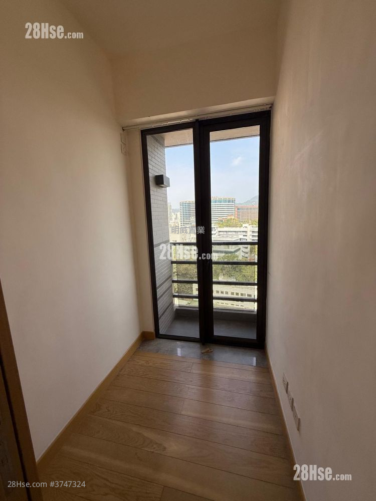 艷芳庭 租盤 3 房 645 平方呎