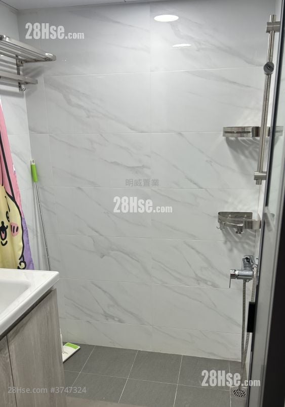 艷芳庭 租盤 3 房 645 平方呎