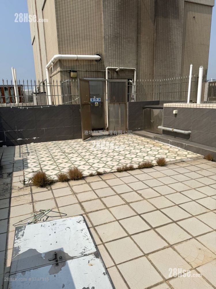 Harbour Heights Sell 2 Bedrooms 620 ft²