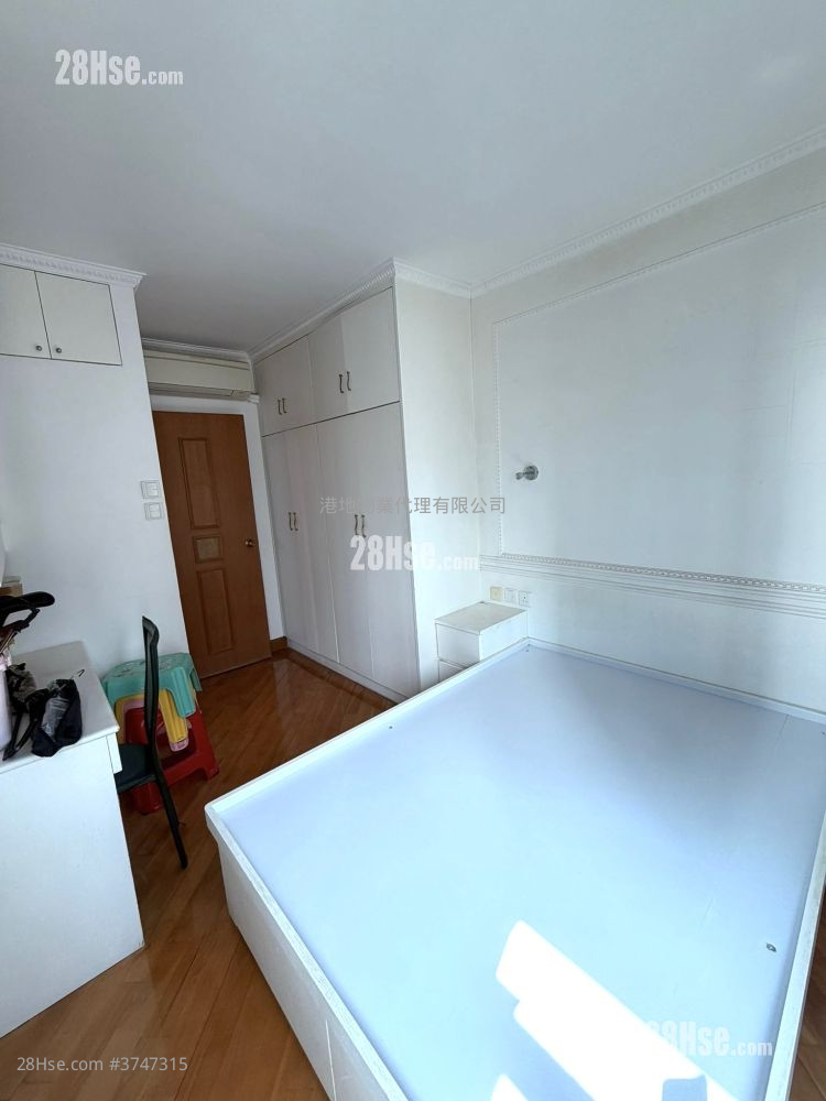 Harbour Heights Sell 2 Bedrooms 620 ft²