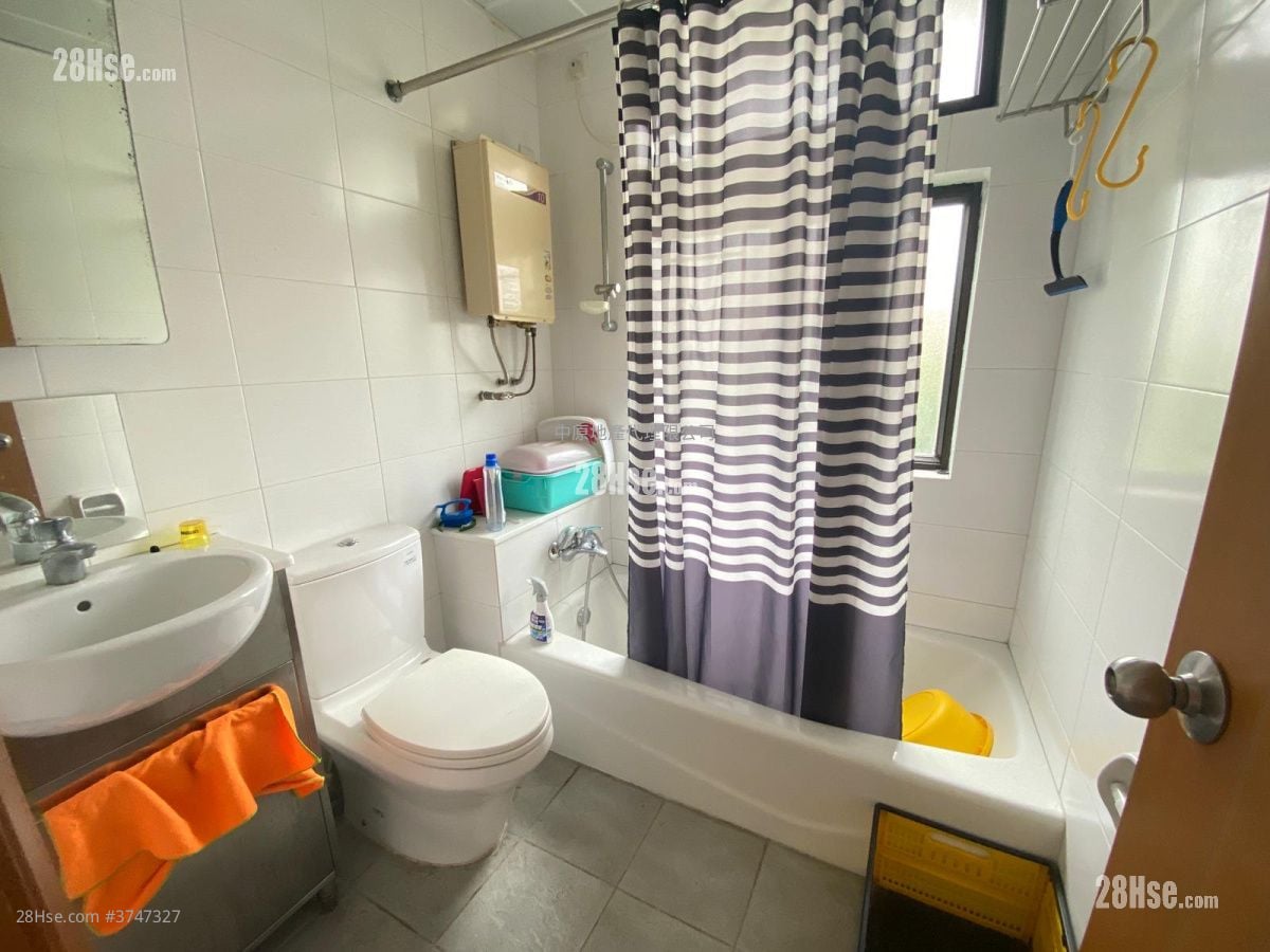 锦绣花园 售盘 3 房 915 平方尺