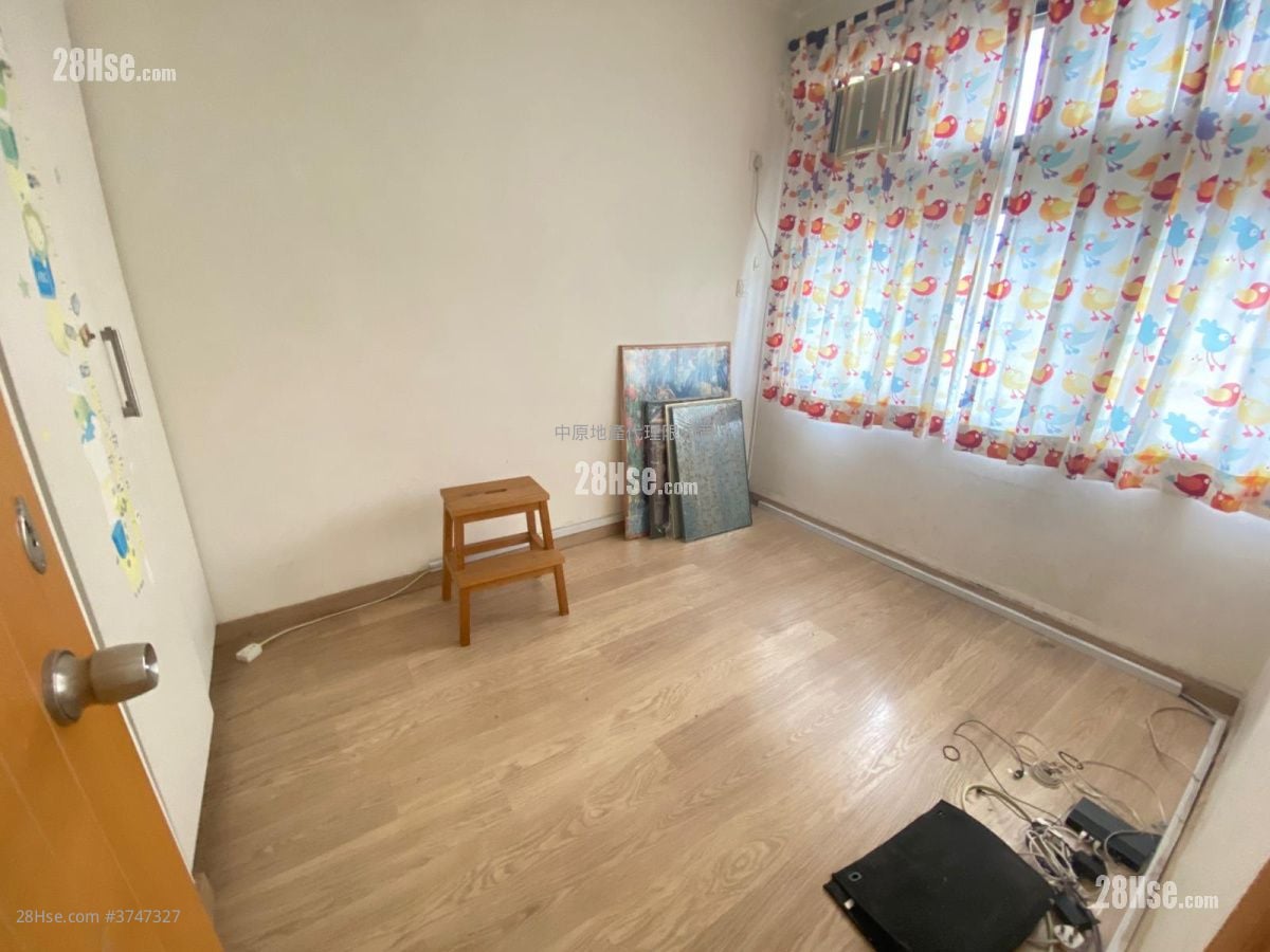 锦绣花园 售盘 3 房 915 平方尺