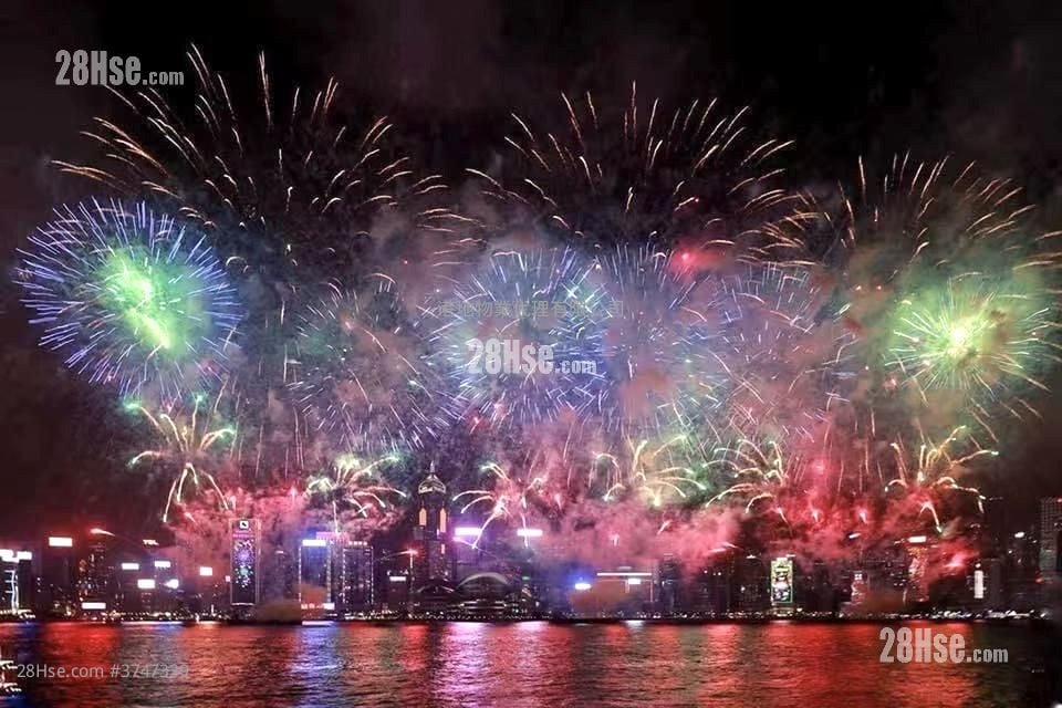 The Harbourside Sell 5+ Bedrooms 1,054 ft²