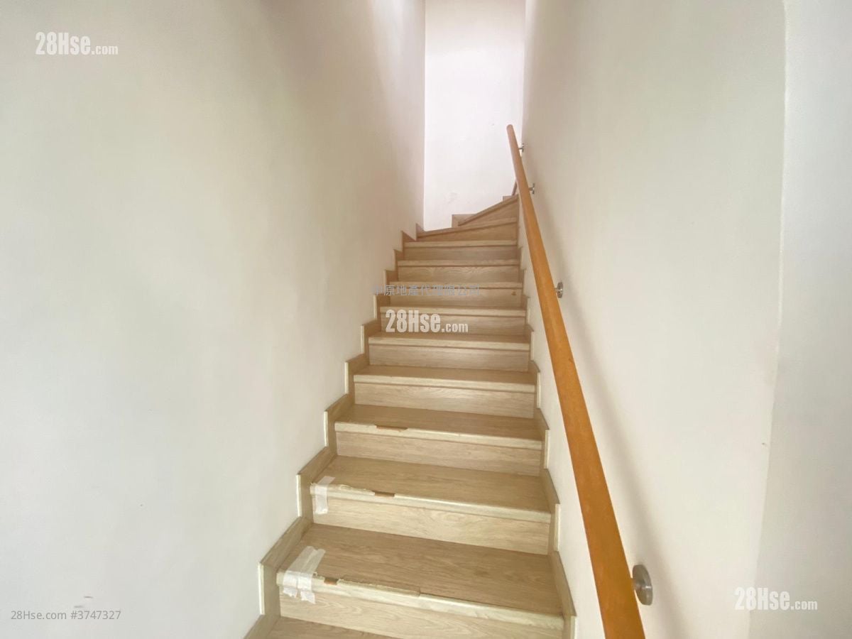 锦绣花园 售盘 3 房 915 平方尺