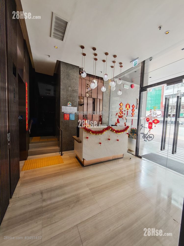 傲形 租盘 1 房 , 1 浴室 246 平方尺