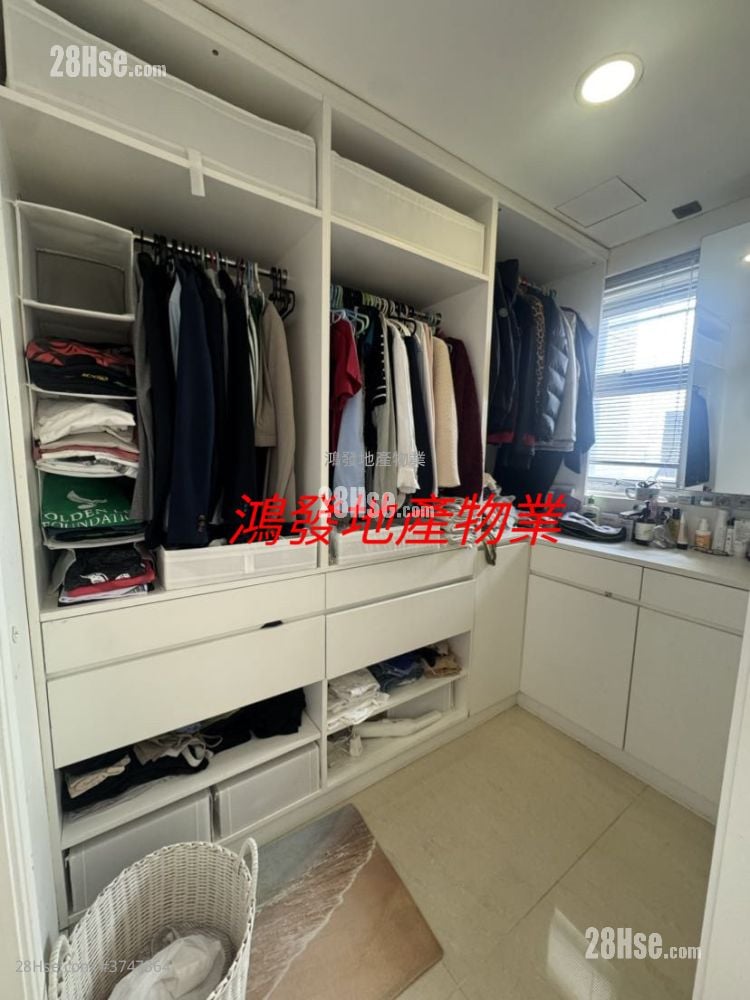 The Caldecott Sell 4 Bedrooms , 3 Bathrooms 1,669 ft²