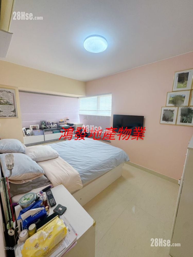 The Caldecott Sell 4 Bedrooms , 3 Bathrooms 1,669 ft²