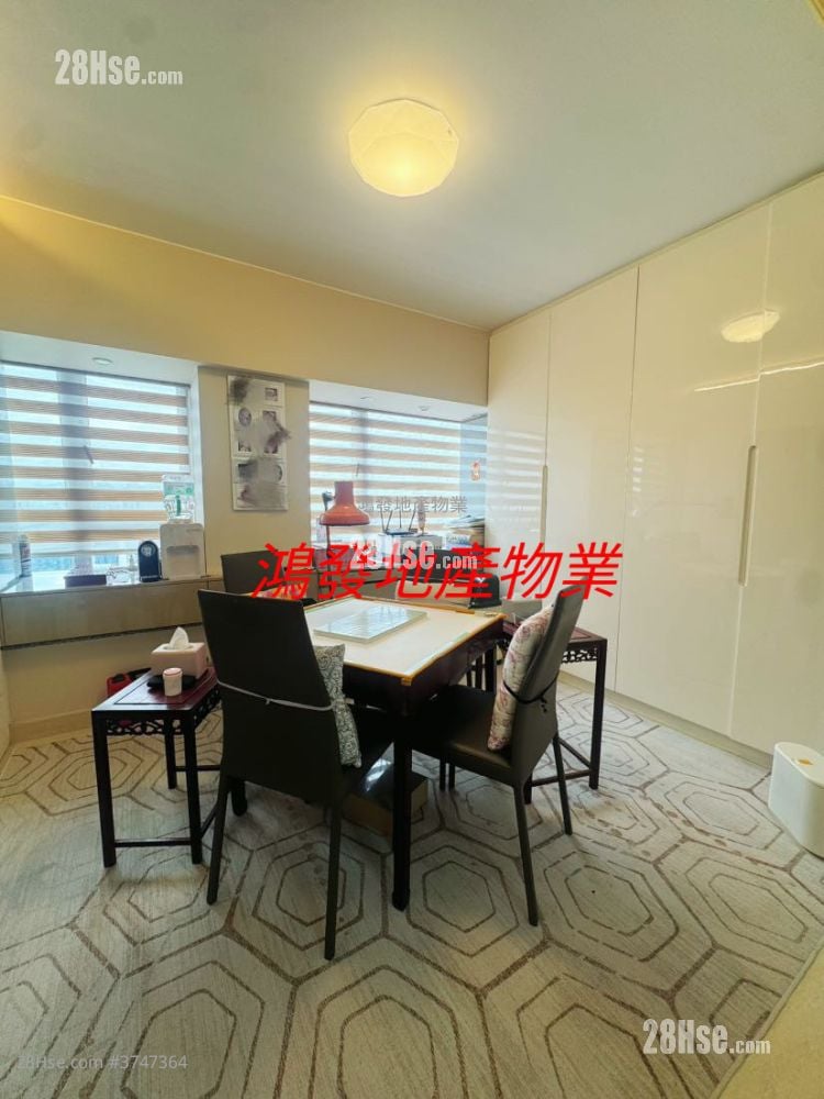 The Caldecott Sell 4 Bedrooms , 3 Bathrooms 1,669 ft²