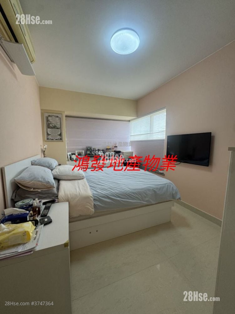 The Caldecott Sell 4 Bedrooms , 3 Bathrooms 1,669 ft²