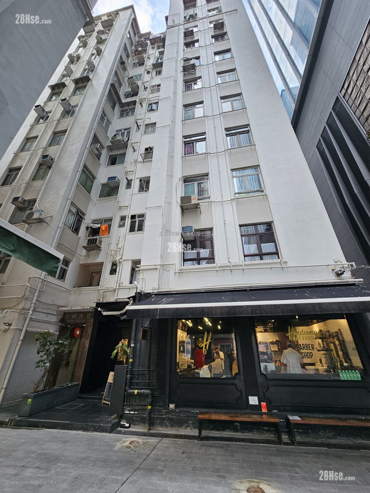 Vienna Mansion Sell 3 Bedrooms , 2 Bathrooms 703 ft²