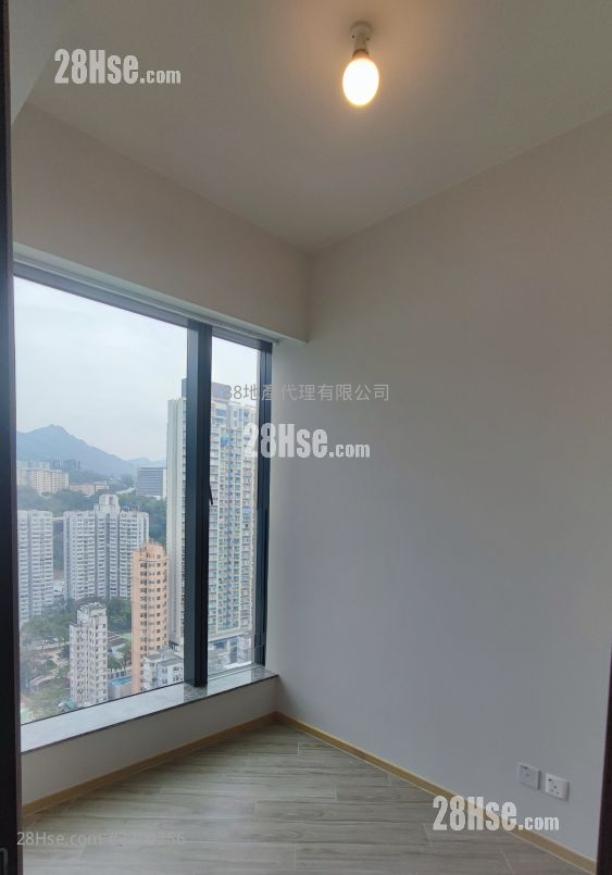 映築 租盤 2 房 , 1 浴室 323 平方呎