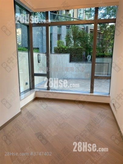 雲滙 售盤 3 房 , 2 浴室 715 平方呎