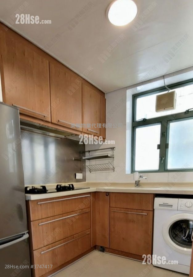 君傲灣 售盤 2 房 , 1 浴室 440 平方呎