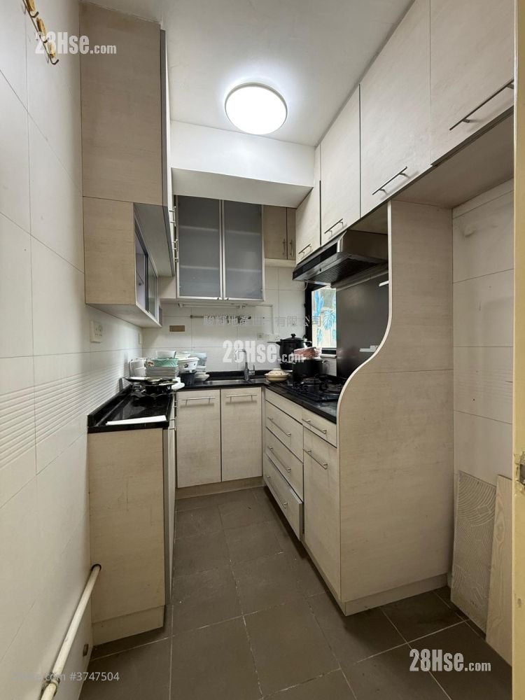 Prosperous Garden Sell 2 Bedrooms , 1 Bathroom 478 ft²