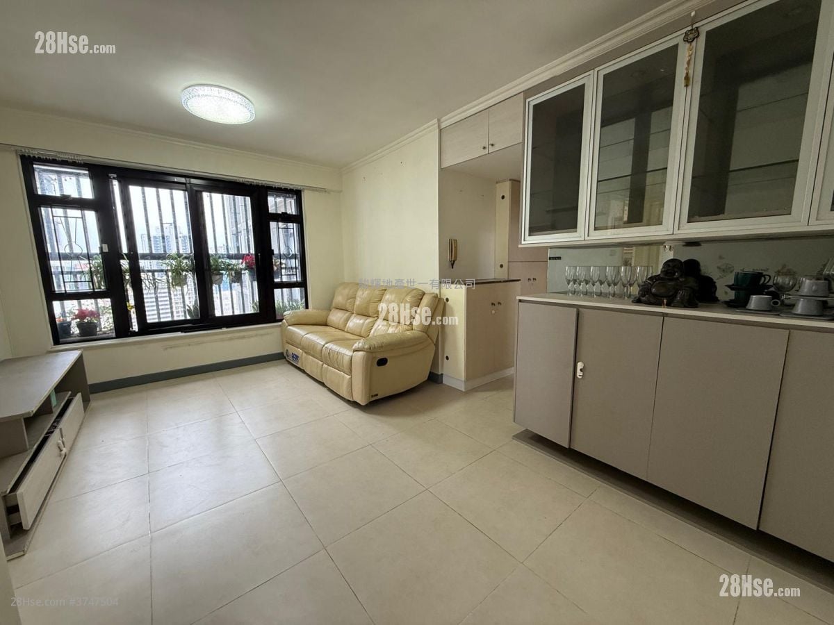 Prosperous Garden Sell 2 Bedrooms , 1 Bathroom 478 ft²