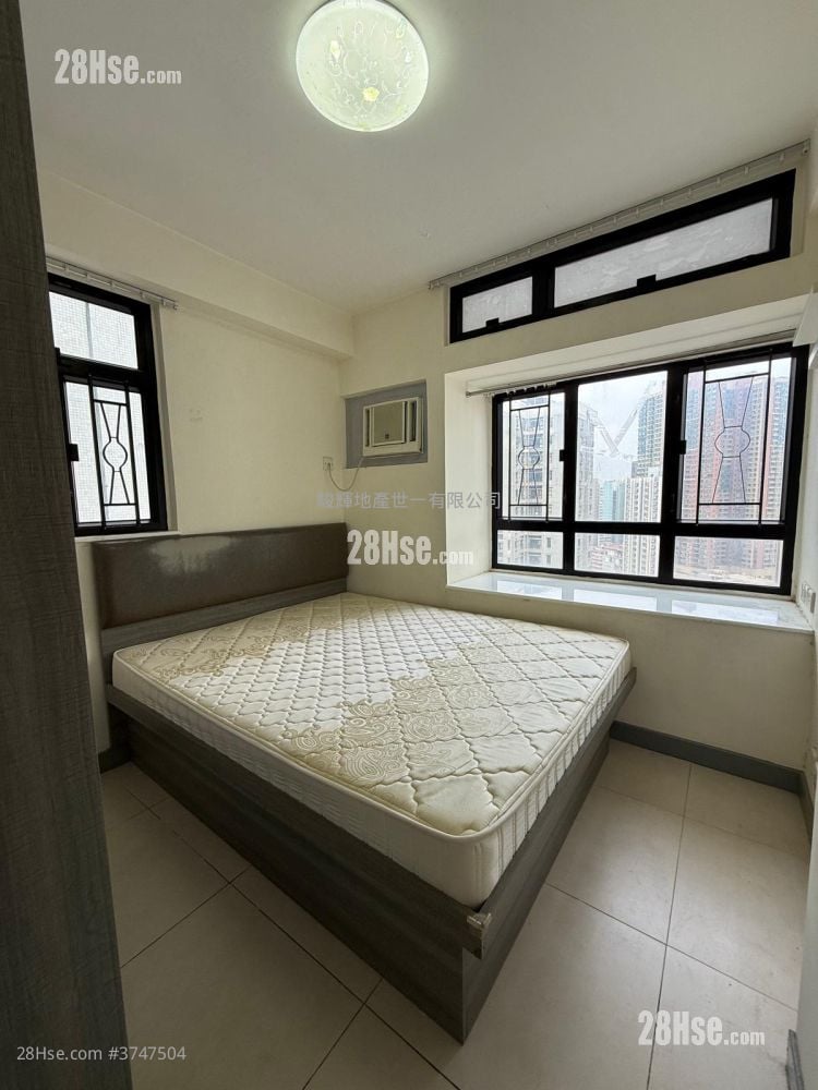 Prosperous Garden Sell 2 Bedrooms , 1 Bathroom 478 ft²