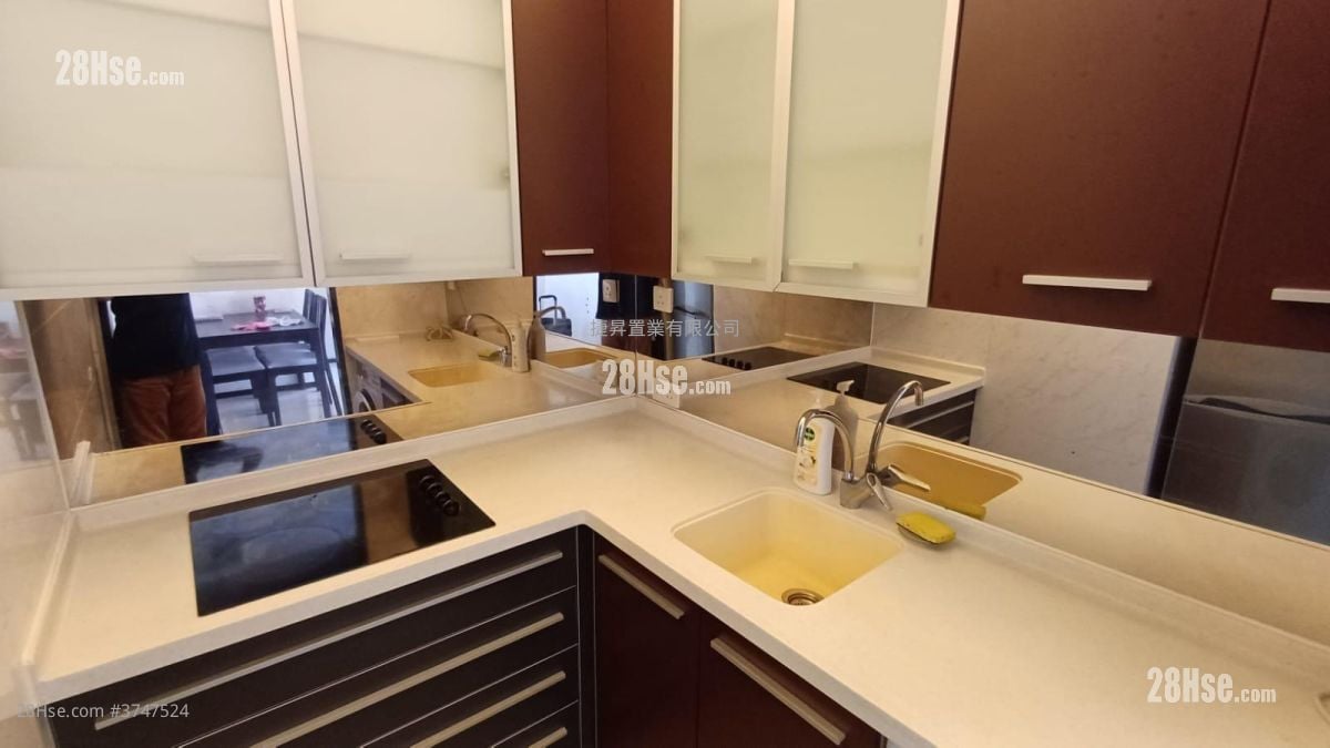 The Metropolis Residence Sell 2 Bedrooms , 1 Bathroom 478 ft²