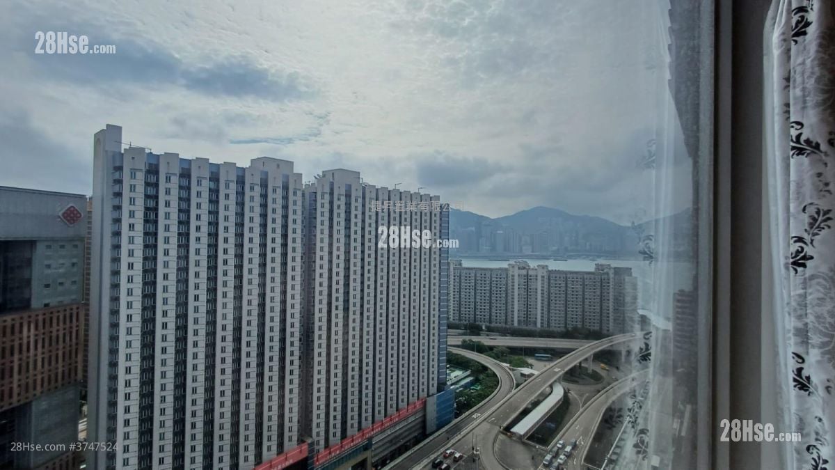 The Metropolis Residence Sell 2 Bedrooms , 1 Bathroom 478 ft²