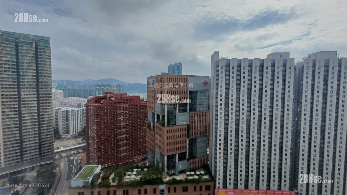 The Metropolis Residence Sell 2 Bedrooms , 1 Bathroom 478 ft²