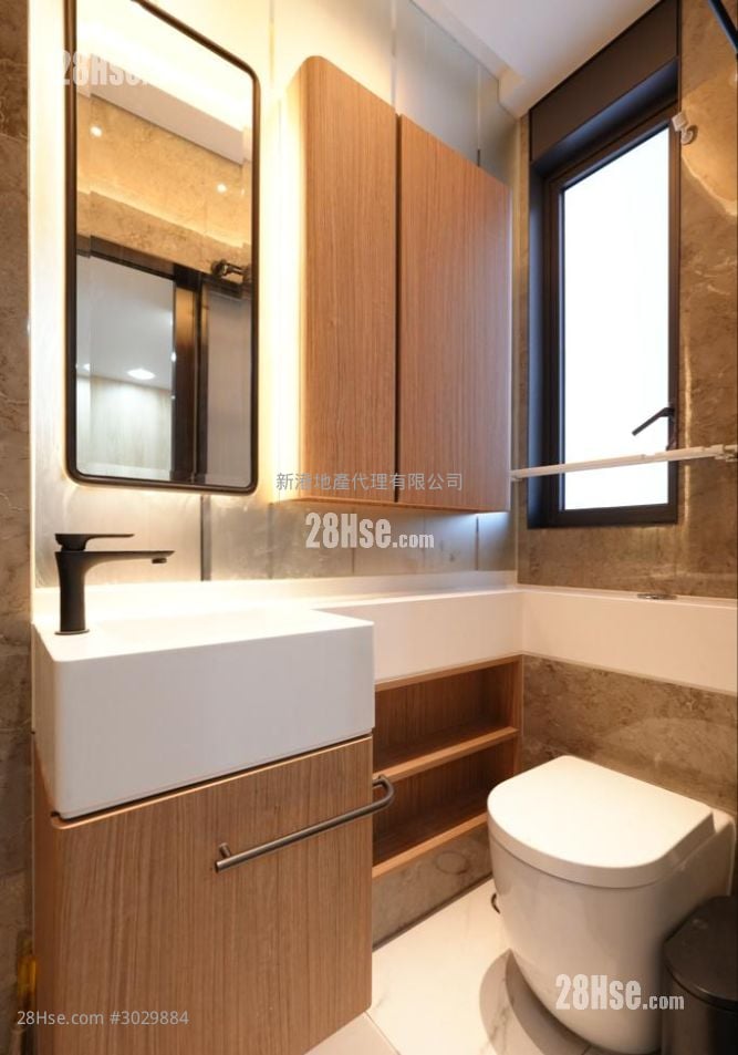 The Vantage Rental Studio , 1 Bathroom 189 ft²