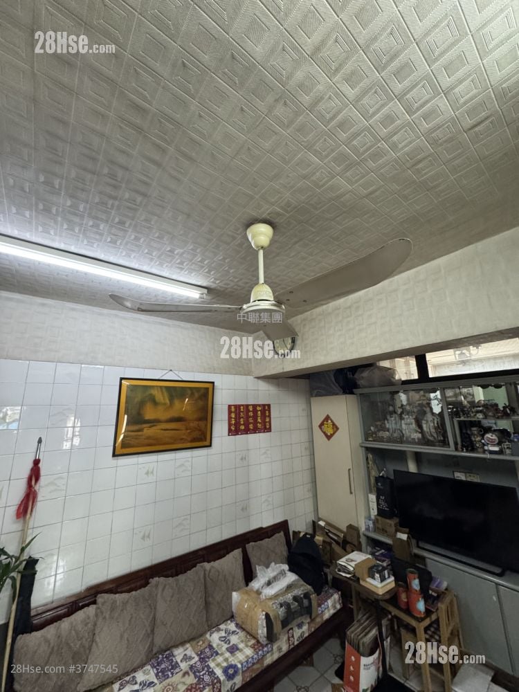 祥興大廈 售盤 3 房 , 1 浴室 550 平方呎