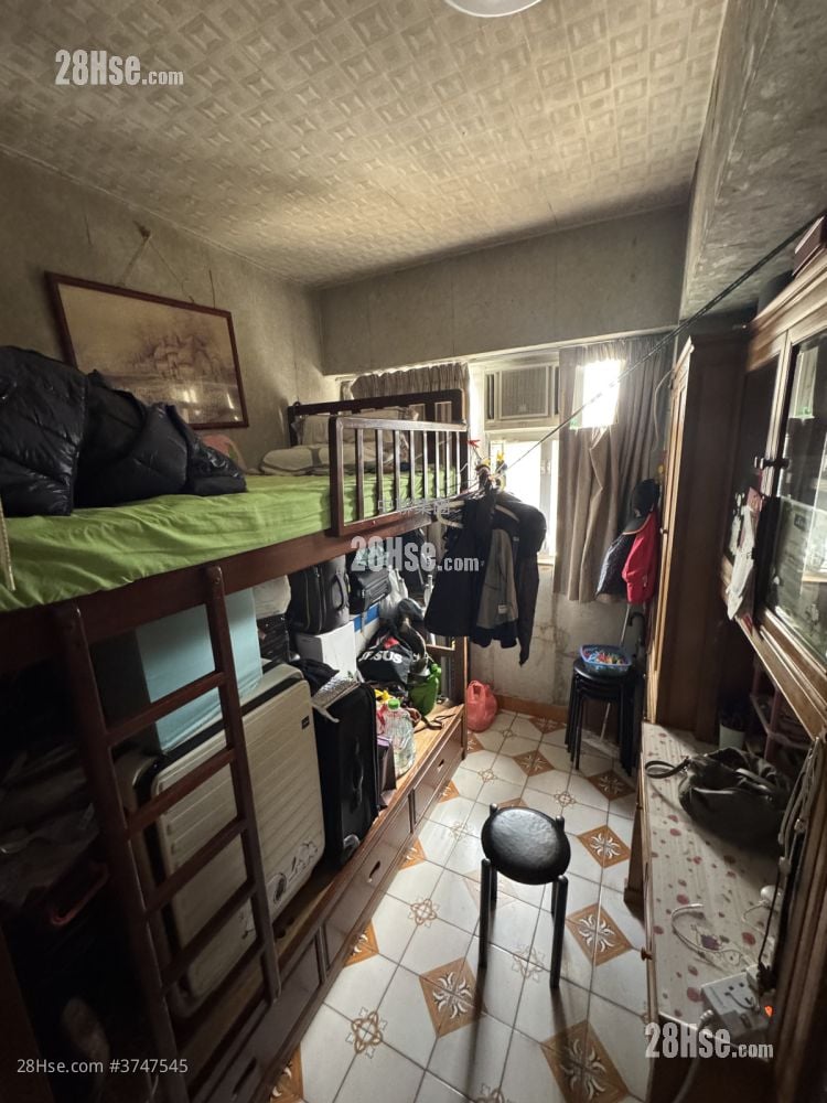 祥興大廈 售盤 3 房 , 1 浴室 550 平方呎