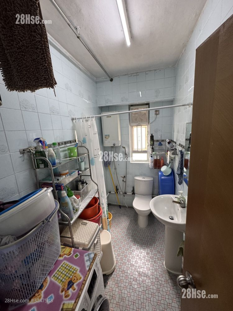 祥興大廈 售盤 3 房 , 1 浴室 550 平方呎