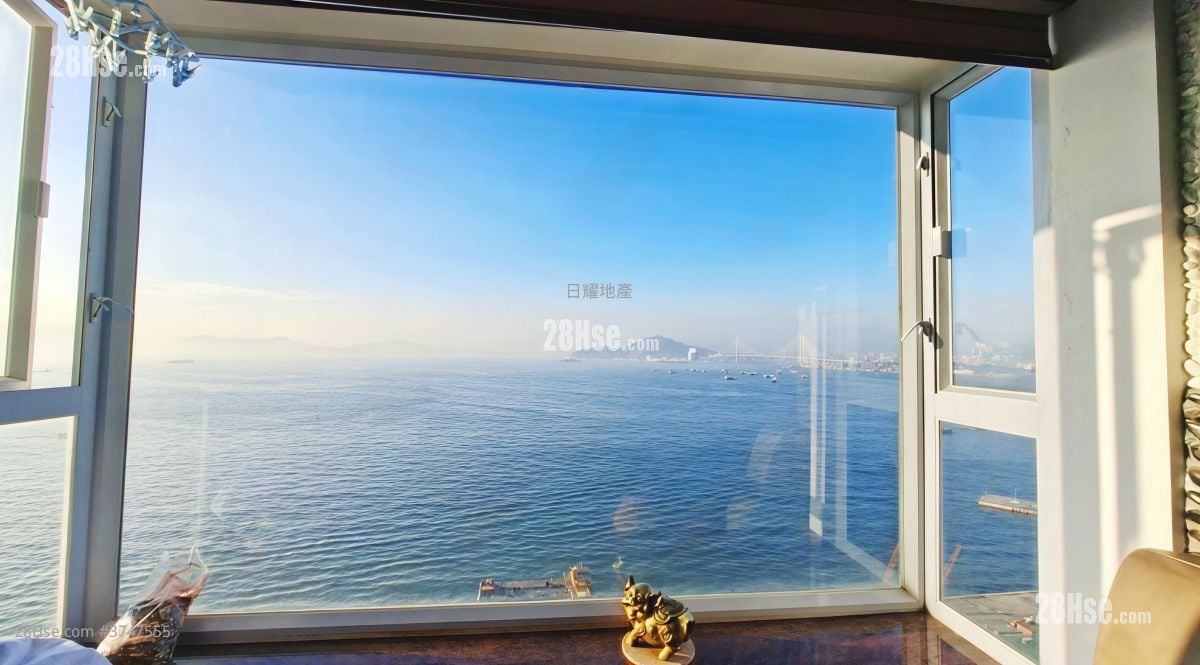 Lung Cheung Garden Sell 3 Bedrooms , 1 Bathroom 830 ft²