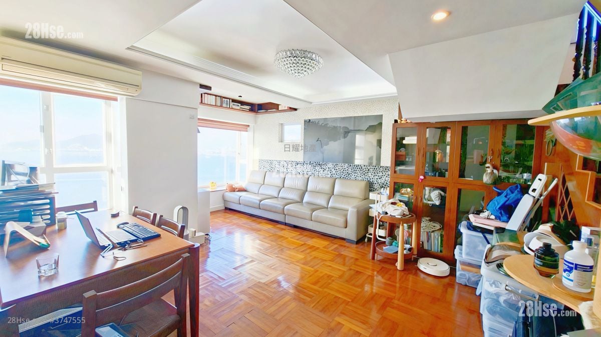 Lung Cheung Garden Sell 3 Bedrooms , 1 Bathroom 830 ft²