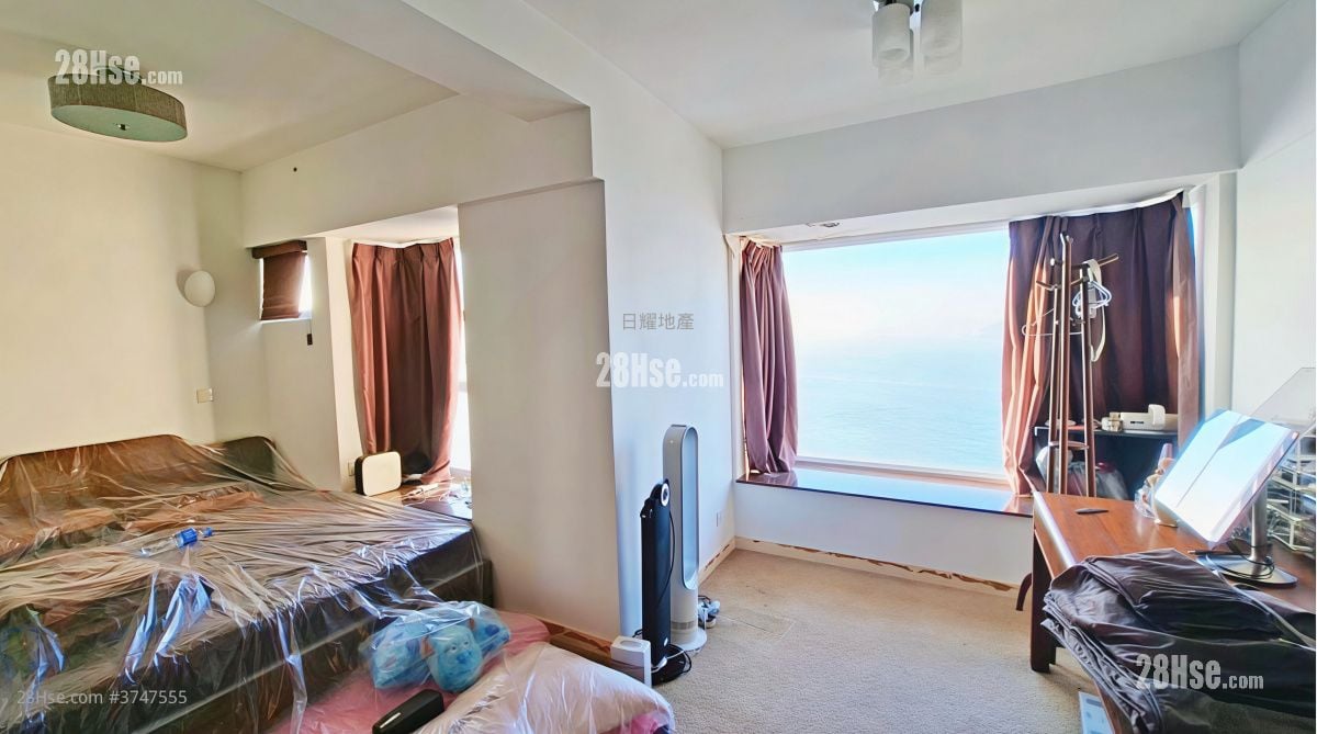 Lung Cheung Garden Sell 3 Bedrooms , 1 Bathroom 830 ft²