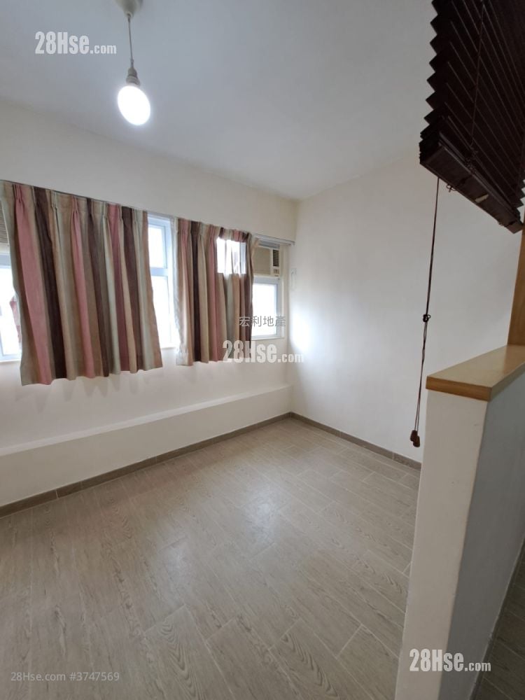 Yen Lok Building Rental 290 ft²