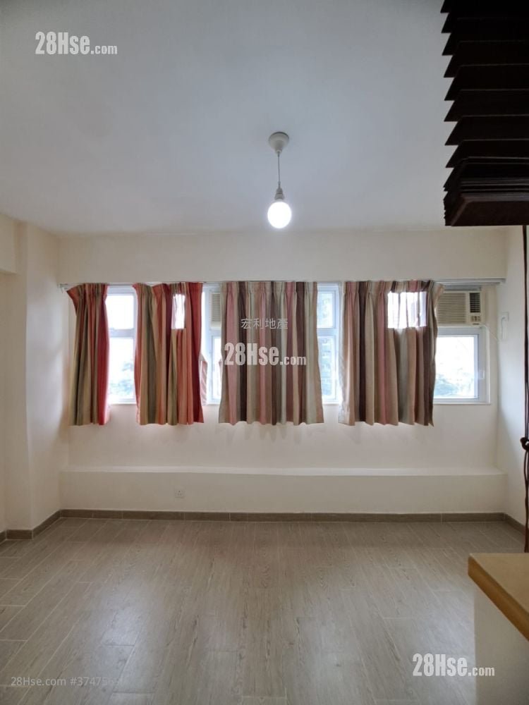 Yen Lok Building Rental 290 ft²