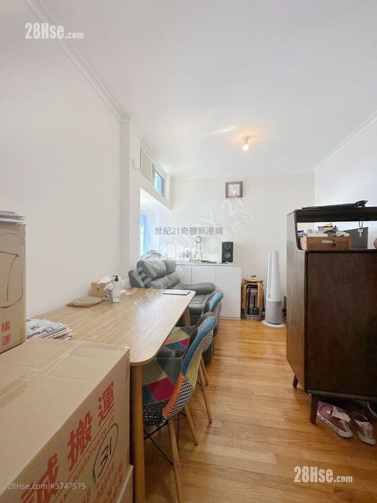 海柏花园 售盘 2 房 , 1 浴室 395 平方尺