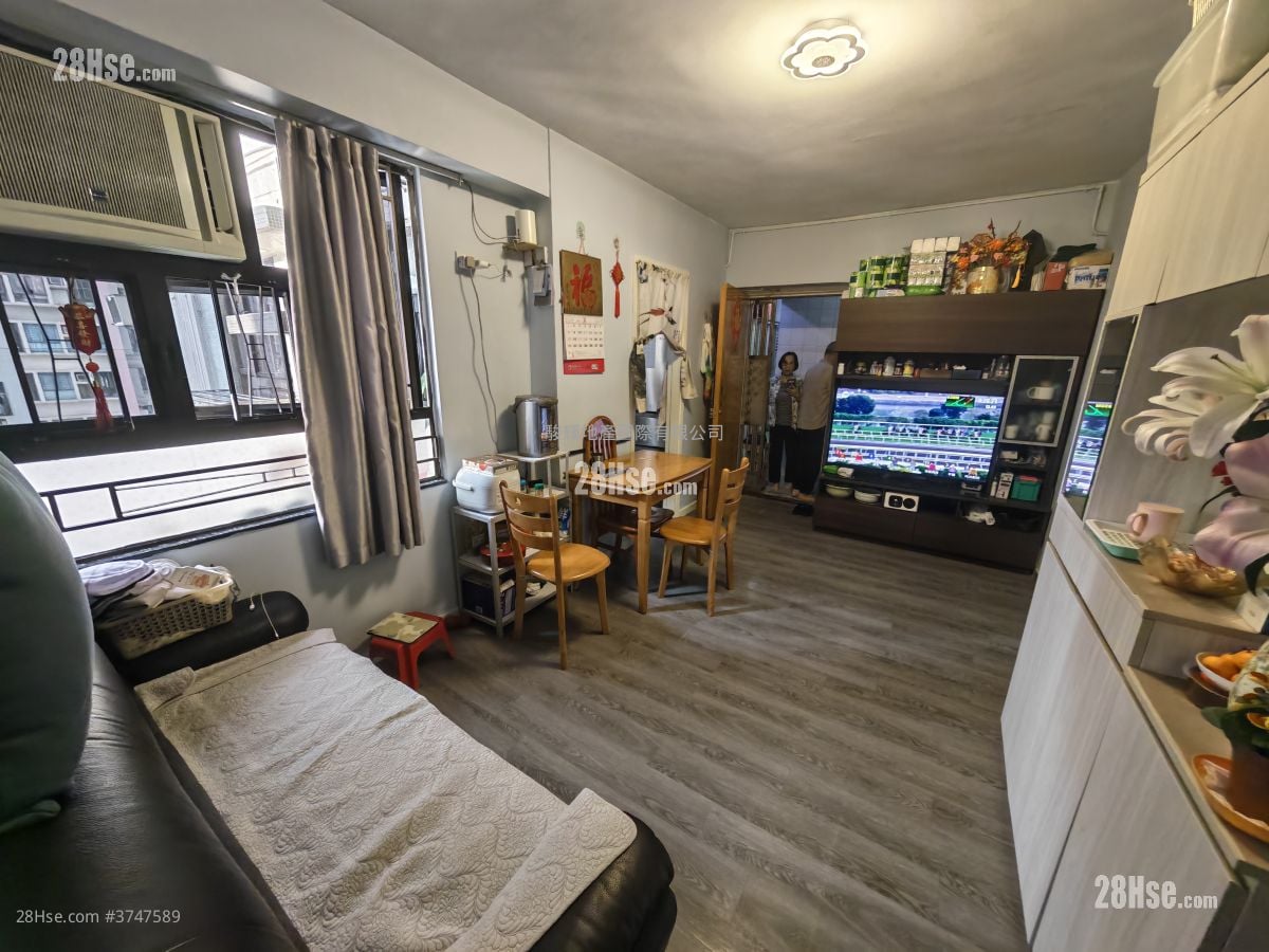 东景大厦 售盘 3 房 , 1 浴室 446 平方尺