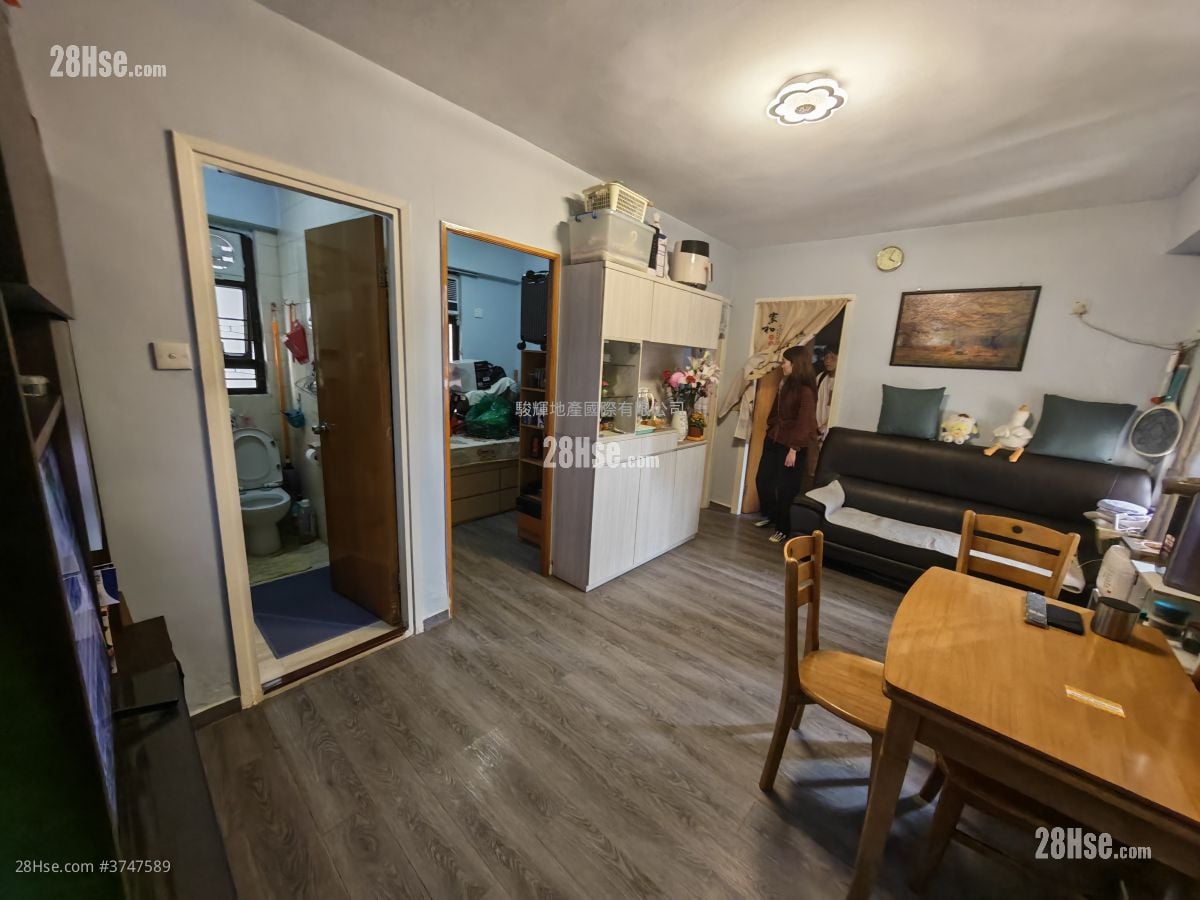 东景大厦 售盘 3 房 , 1 浴室 446 平方尺