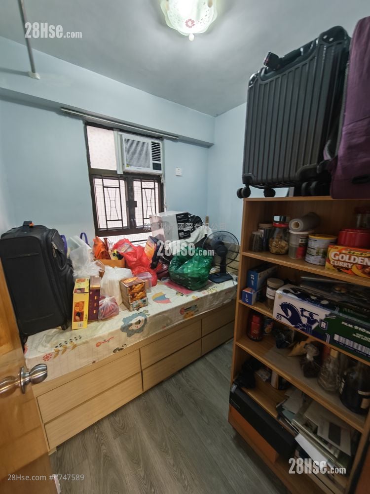 东景大厦 售盘 3 房 , 1 浴室 446 平方尺