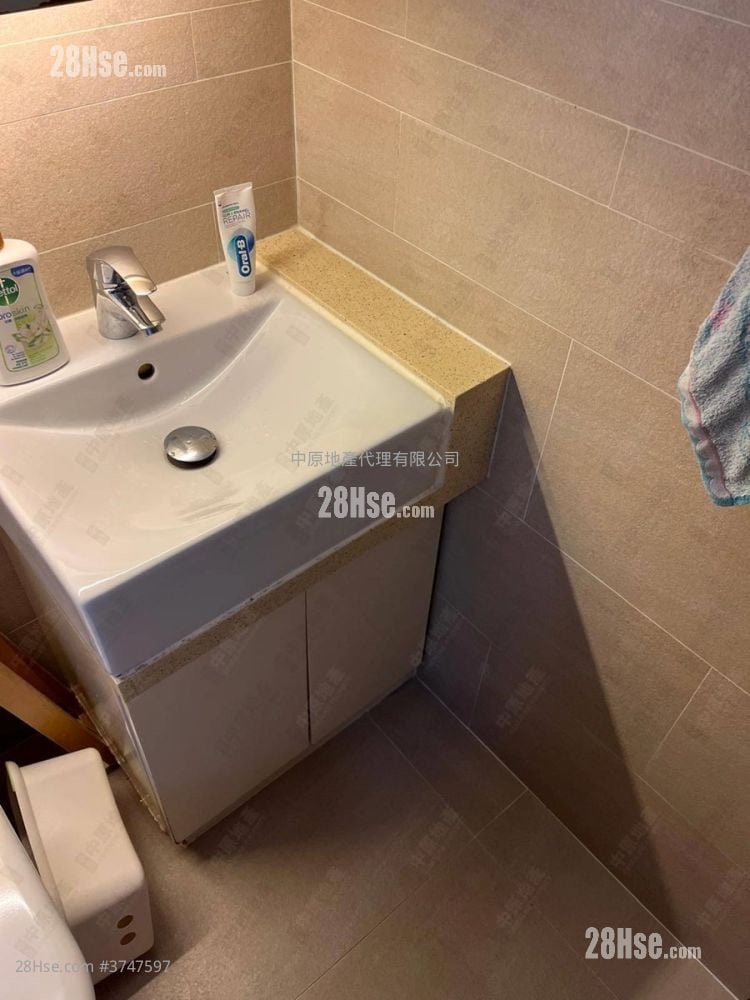 英丽阁 售盘 2 房 , 2 浴室 690 平方尺