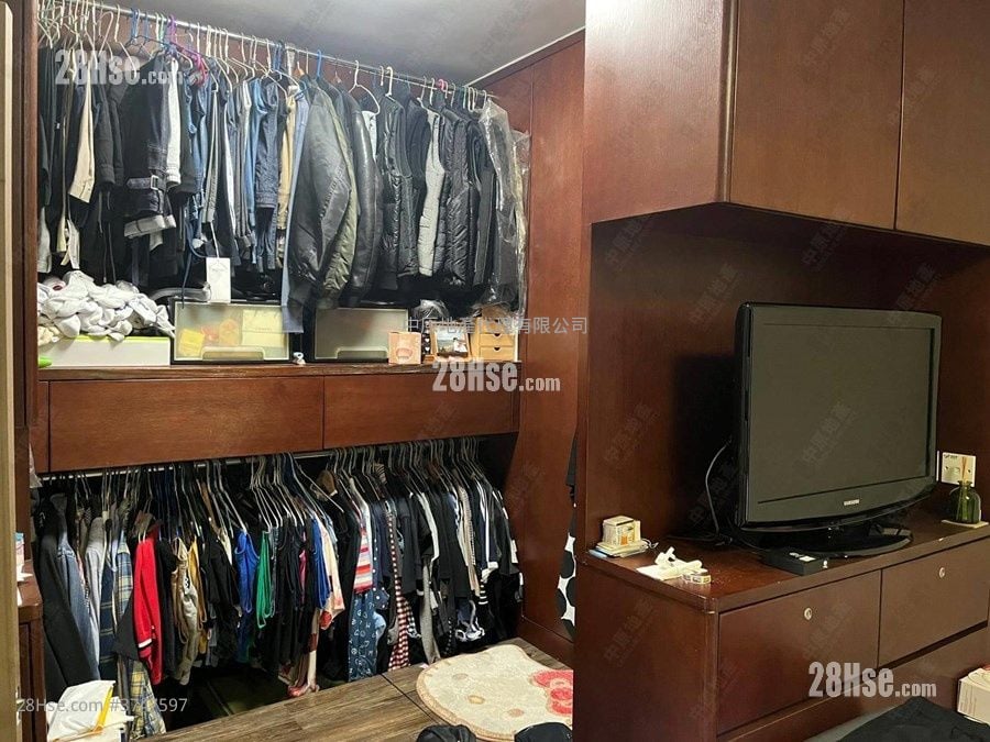 英丽阁 售盘 2 房 , 2 浴室 690 平方尺