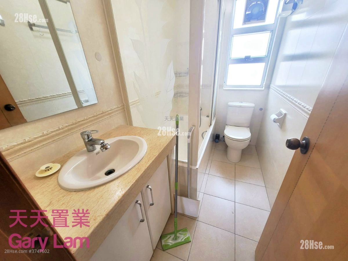 沙角尾 租盘 3 房 , 3 浴室 1,400 平方尺