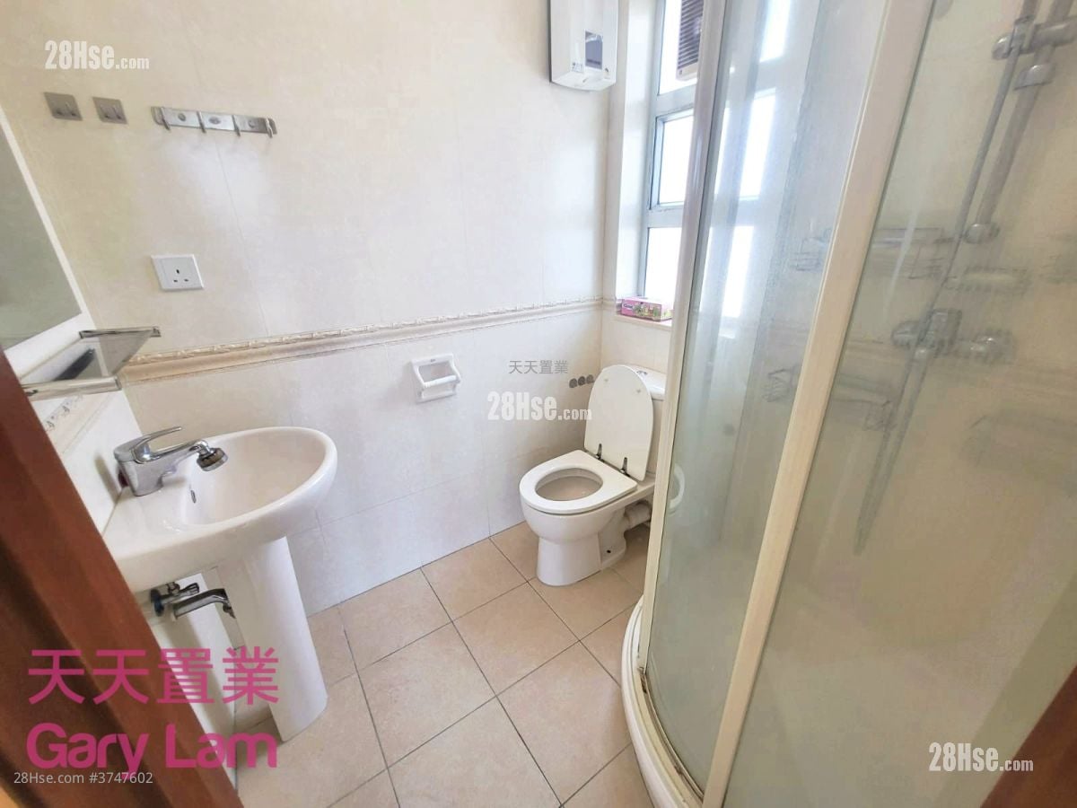 沙角尾 租盘 3 房 , 3 浴室 1,400 平方尺