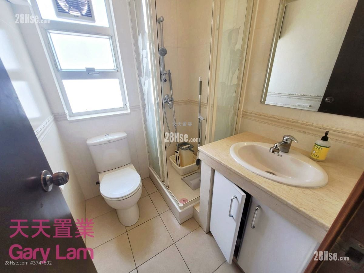 沙角尾 租盘 3 房 , 3 浴室 1,400 平方尺