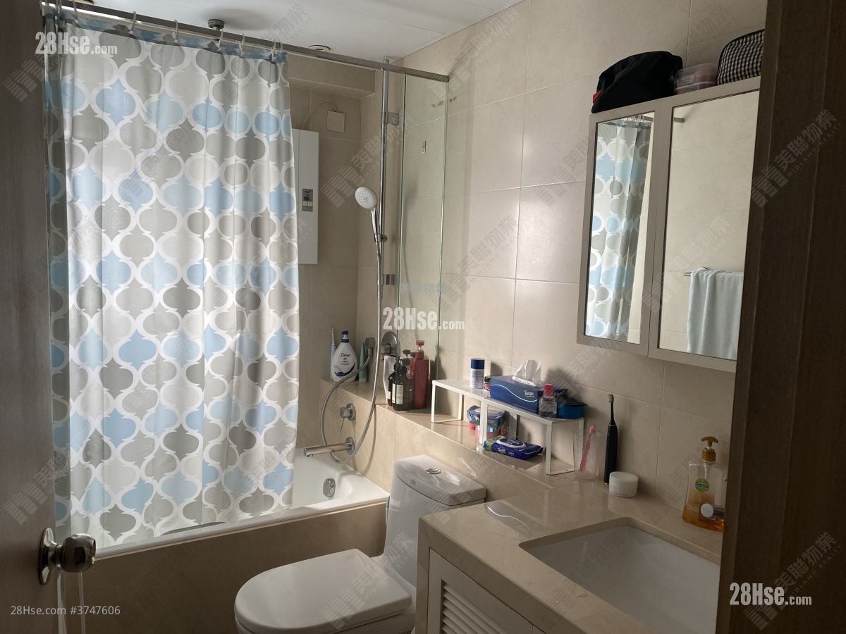 锦绣苑 售盘 4 房 1,575 平方尺