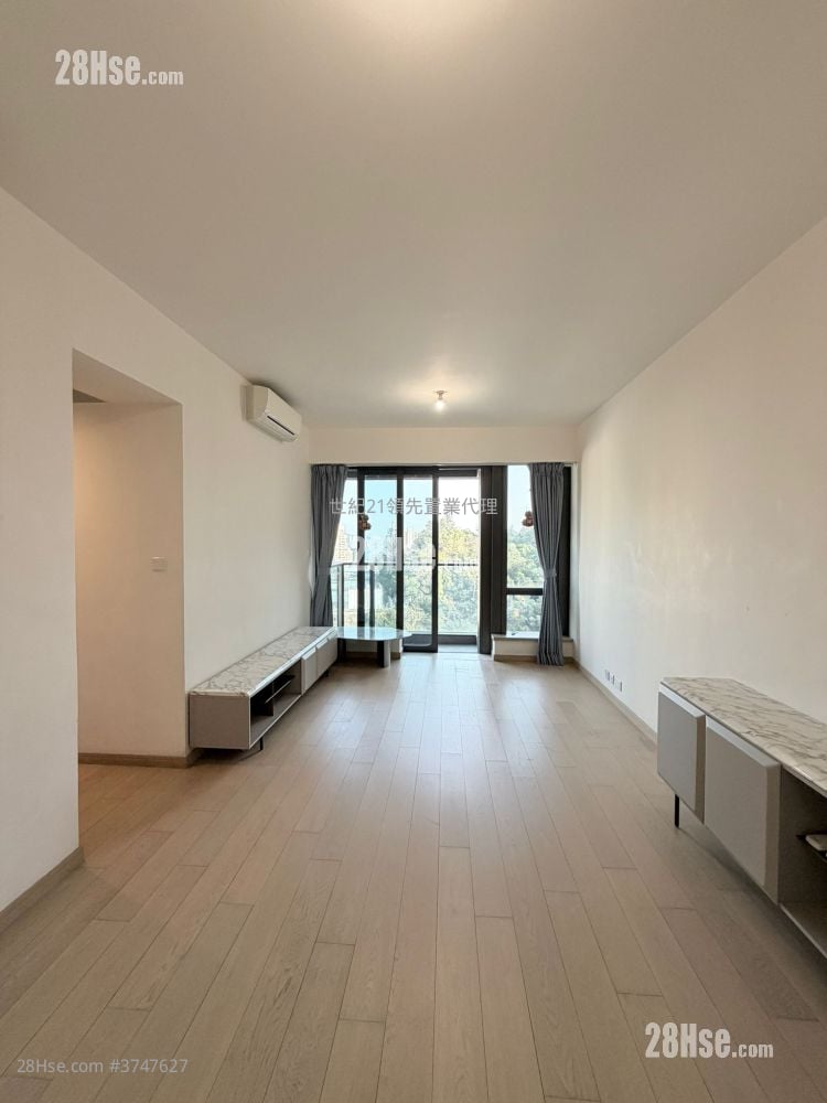 Mantin Heights Sell 3 Bedrooms , 3 Bathrooms 928 ft²