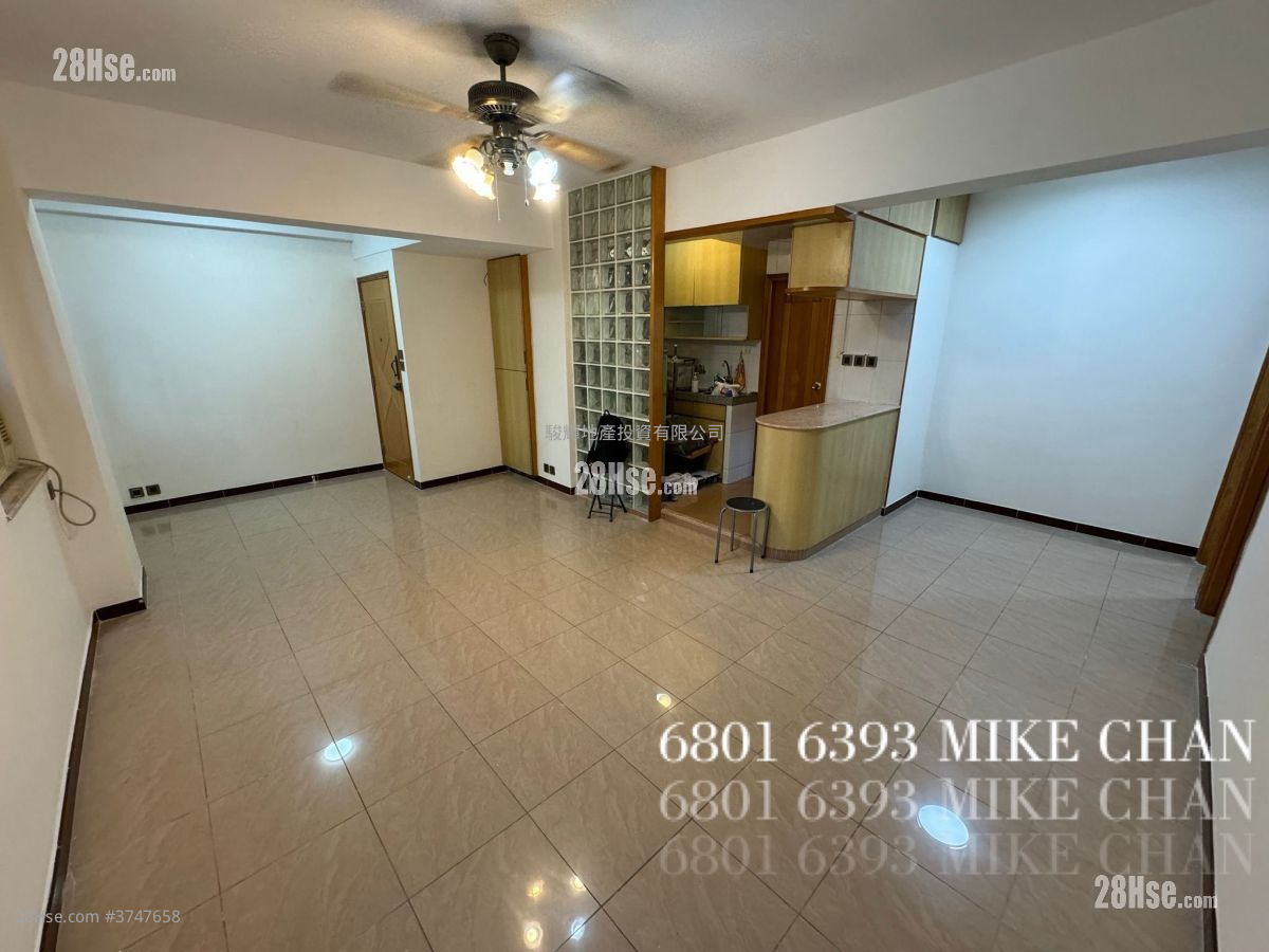 賜珍大樓 租盤 3 房 , 2 浴室 834 平方呎