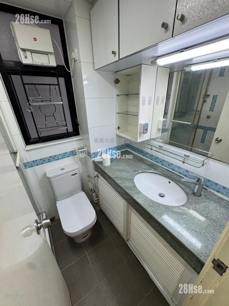 Prosperous Garden Sell 2 Bedrooms , 1 Bathroom 478 ft²