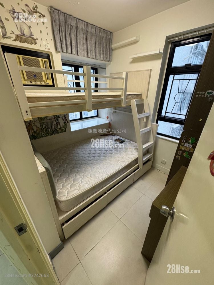 Prosperous Garden Sell 2 Bedrooms , 1 Bathroom 478 ft²