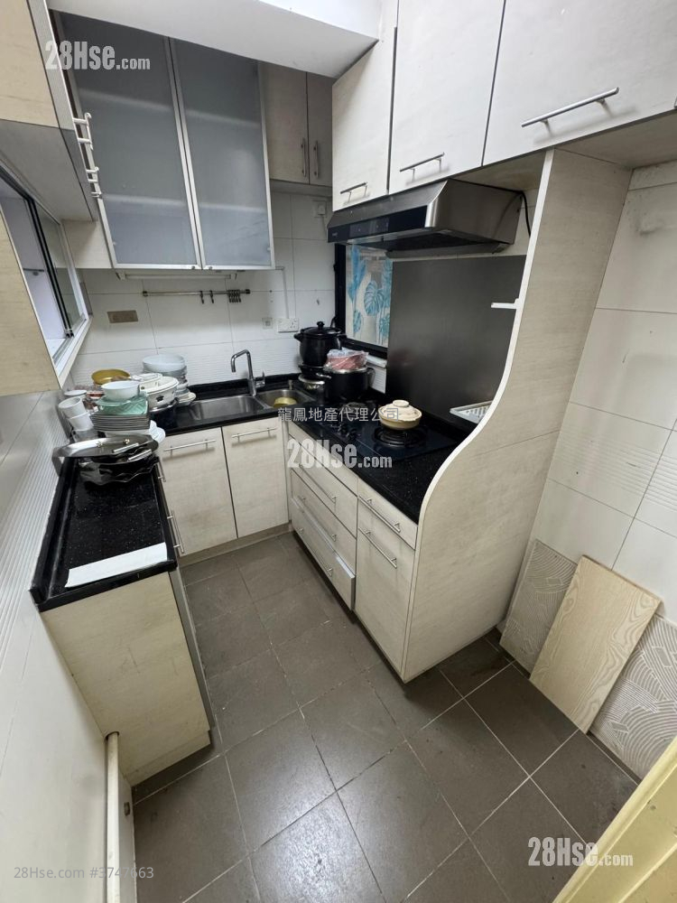 Prosperous Garden Sell 2 Bedrooms , 1 Bathroom 478 ft²